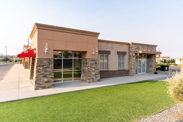 5512 E Main St, Farmington, NM 87402